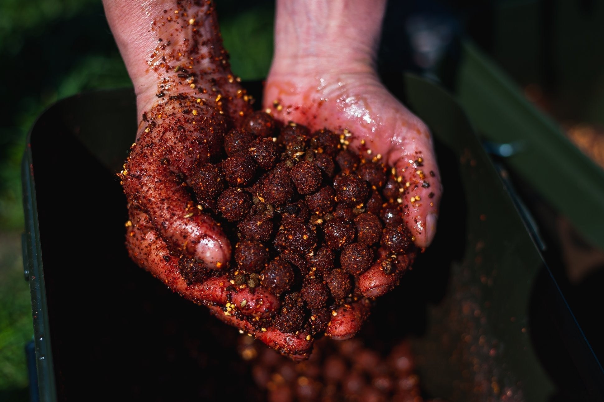 Licitatie - Pachet 10 kg Solubile RED Brutality 24 mm - Myon Baits