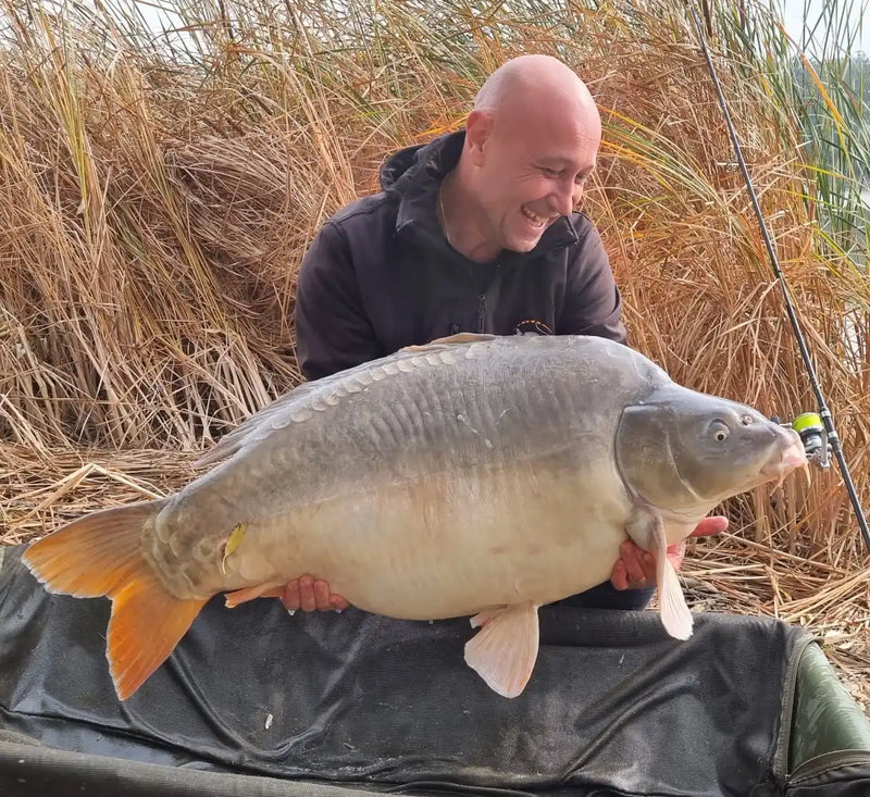 Kasler Stefan captura crap Myon Baits