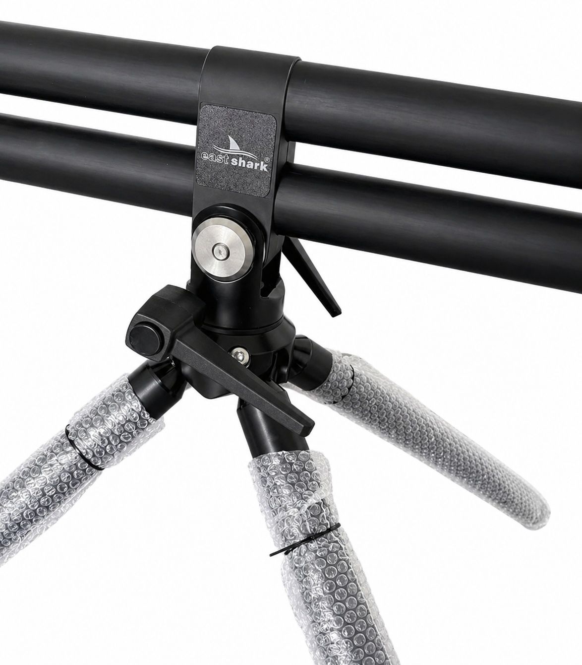 Rod Pod East Shark Premium Biturbo Full Black - Detaliu Bloc Central CNC Logo East Shark