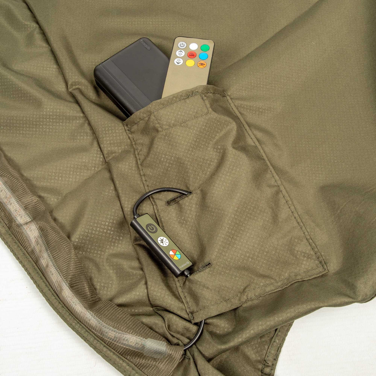 Trakker Tempest RS 100 Nitelife Vapour Shield (cu Iluminat LED & Telecomandă) - Corturi & Adaposturi Trakker